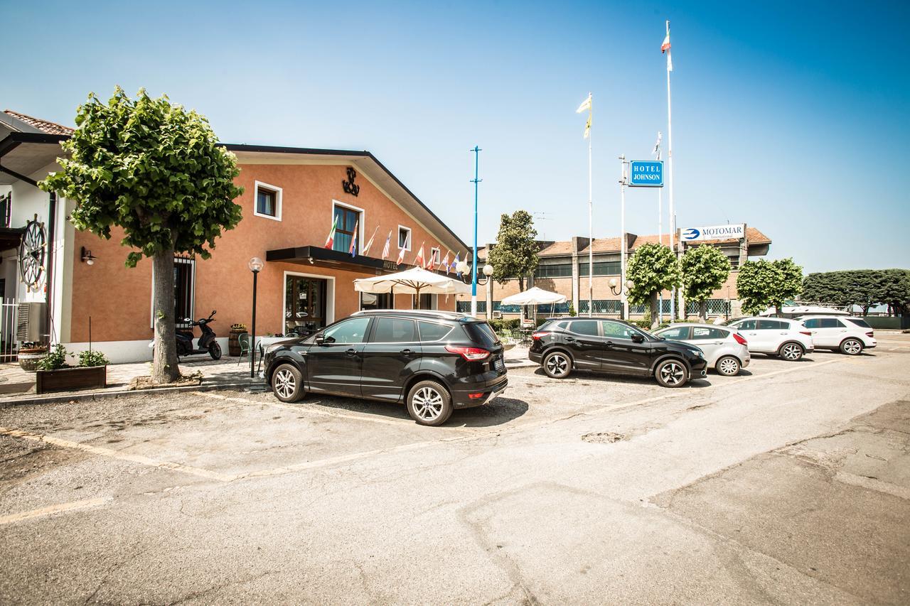 Hotel Johnson Peschiera del Garda Eksteriør billede