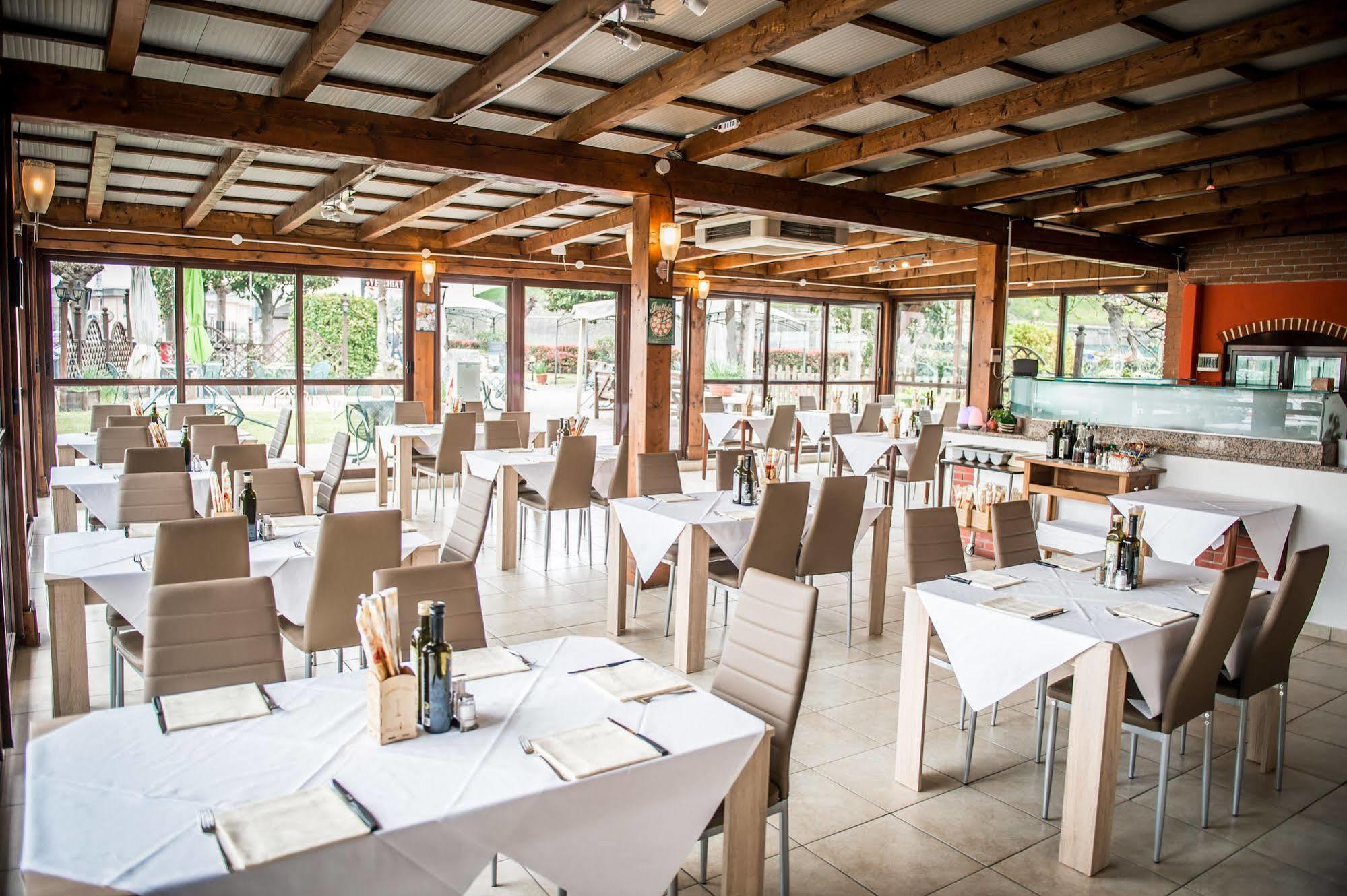 Hotel Johnson Peschiera del Garda Eksteriør billede