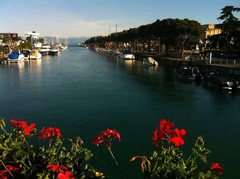 Hotel Johnson Peschiera del Garda Eksteriør billede
